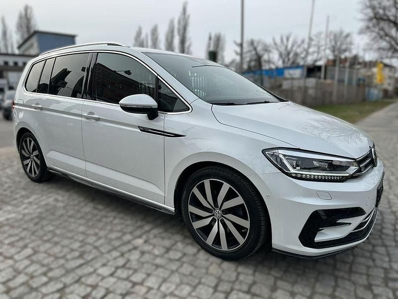 Gebraucht VW Touran Highline 150 PS (110 kW) 2017 Weiß Van / Kleinbus
