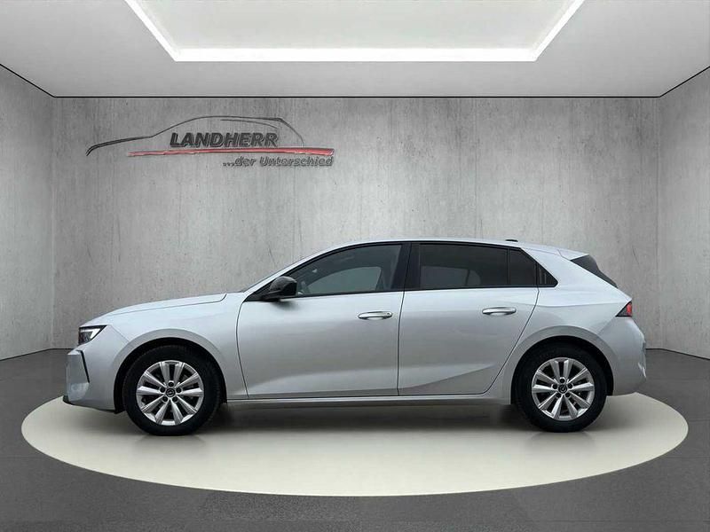 Gebraucht Opel Astra Edition 131 PS (96 kW) 2025 Kistall silber (metallic) Limousine