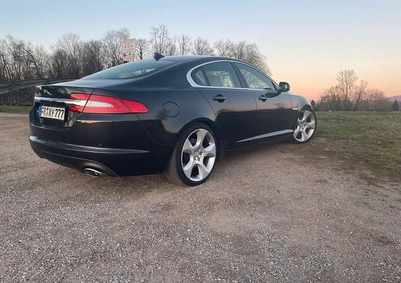 Gebraucht Jaguar XF 200 PS (147 kW) 2014 Schwarz Limousine