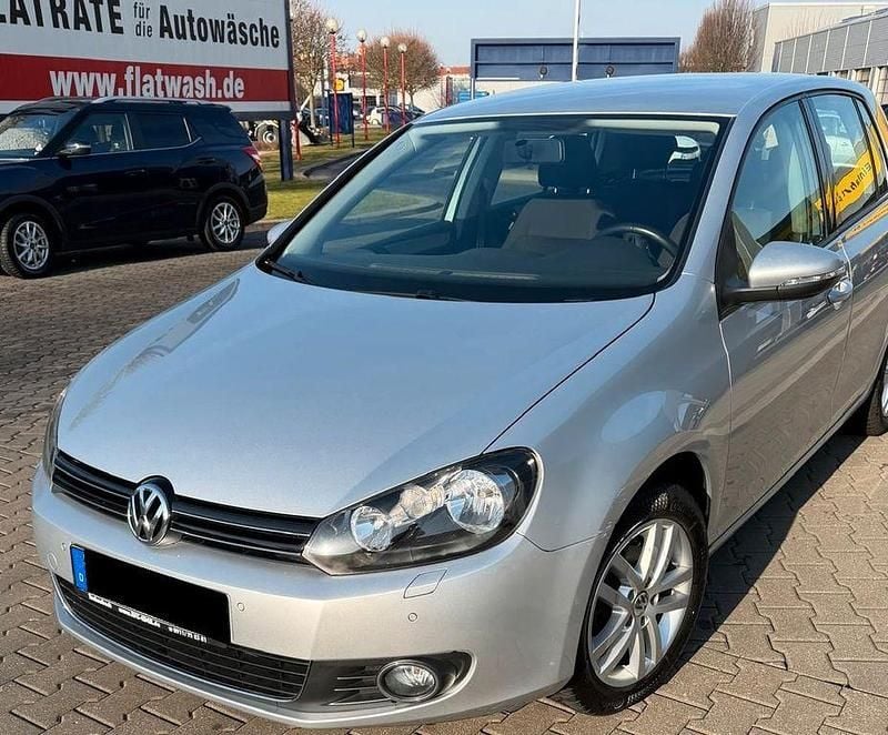 Gebraucht VW Golf VI Highline 122 PS (89 kW) 2011 Silber Kleinwagen
