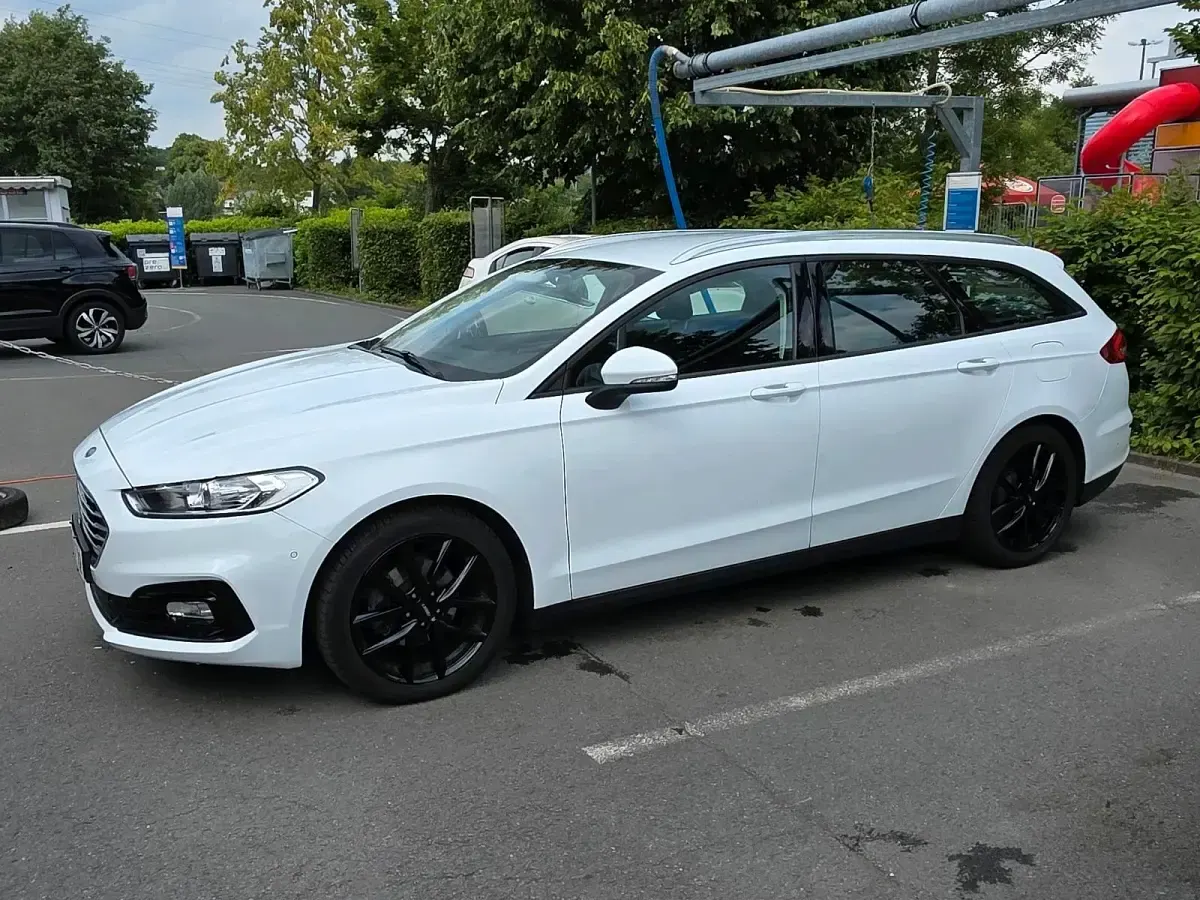 Gebraucht Ford Mondeo Business Edition 150 PS (110 kW) 2019 Weiß Kombi