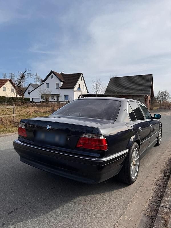 Usata BMW 730 184 CV (135 kW) 2000 Blu Berlina