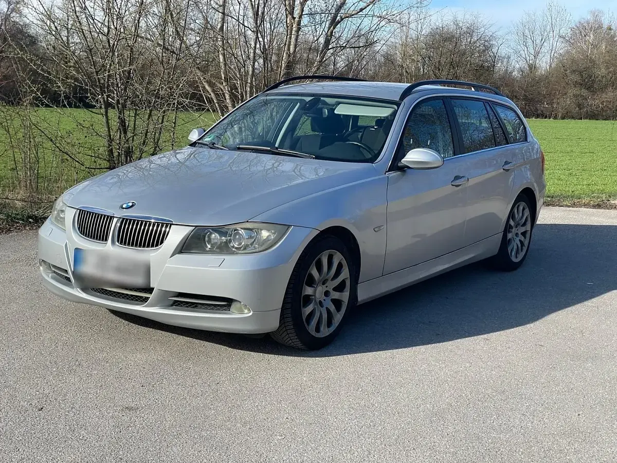 Gebraucht BMW 330 258 PS (189 kW) 2006 Silber Kombi