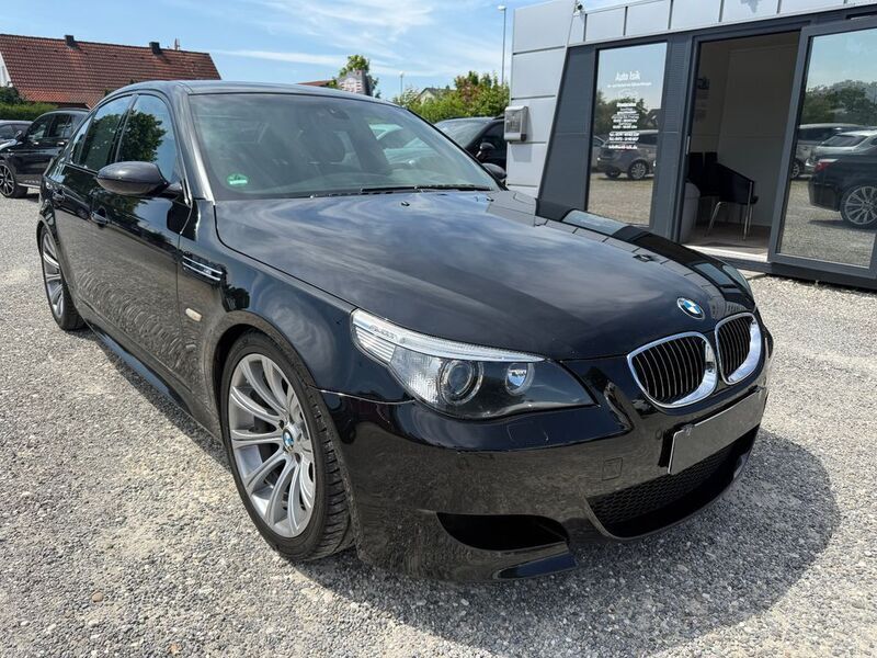 Schwarz Gebraucht 2006 BMW M5 Shadowline Limousine | 46.499 € (Teuer) - Bild 1/4