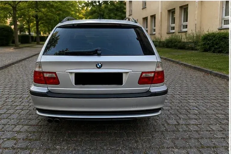 Gebraucht BMW 330 231 PS (169 kW) 2001 Silber Kombi