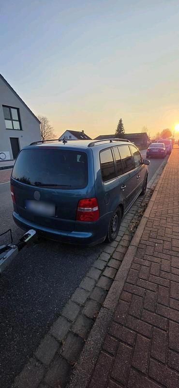 Gebraucht VW Touran 105 PS (77 kW) 2004 Blau Van / Kleinbus
