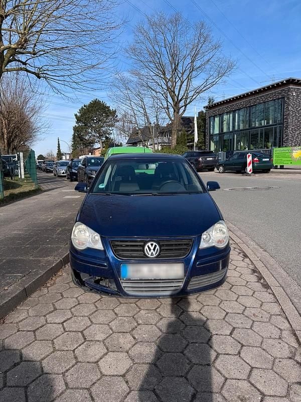 Gebraucht VW Polo 64 PS (47 kW) 2005 Blau Kleinwagen