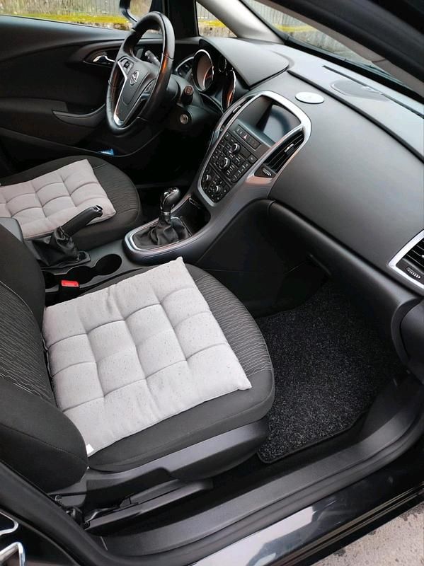 Gebraucht Opel Astra 136 PS (100 kW) 2015 Schwarz Kombi