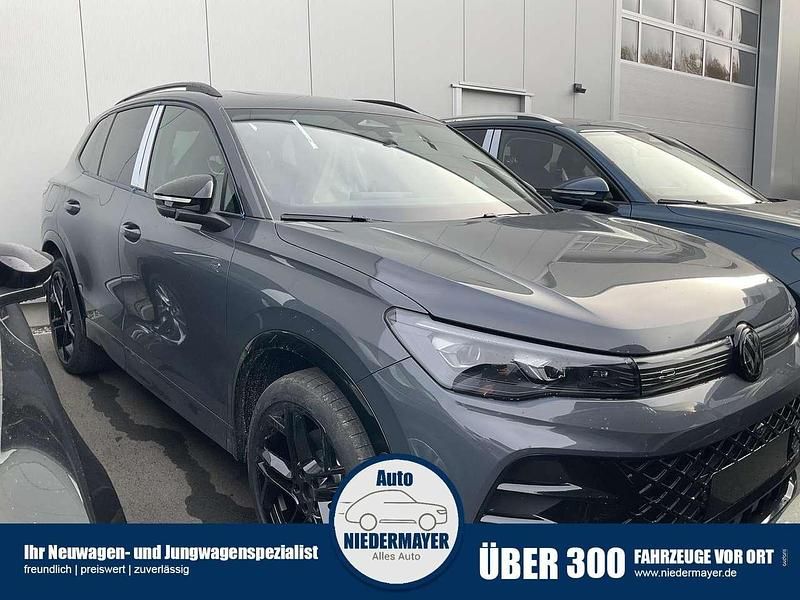 Delfin grau metallic Neu 2025 VW Tiguan R-line SUV | 54.495 € (Guter Preis) - Bild 1/4