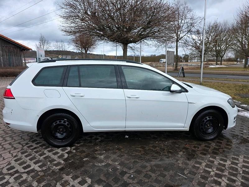 Gebraucht VW Golf VII 2014 Weiß Kombi