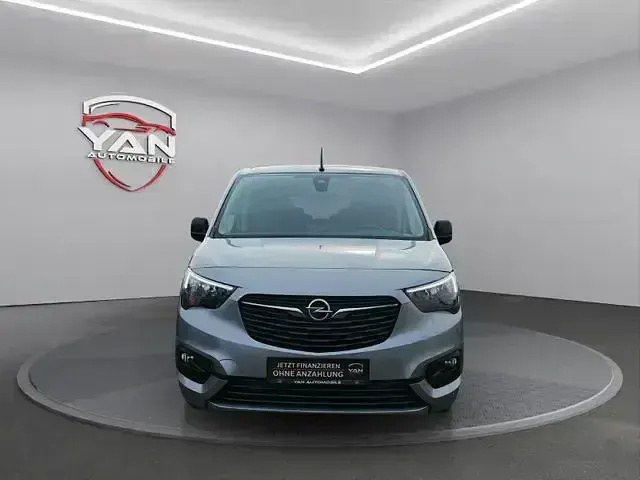 Gebraucht Opel Combo Life XL 131 PS (96 kW) 2022 Silber Van / Kleinbus