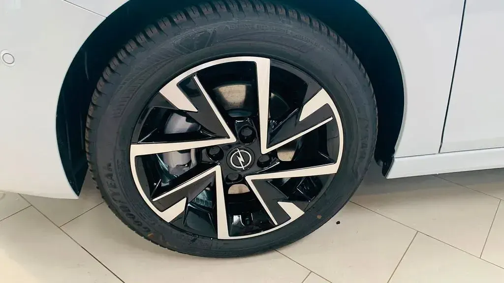 Neu Opel Corsa 101 PS (74 kW) 2026 Weiß Kleinwagen