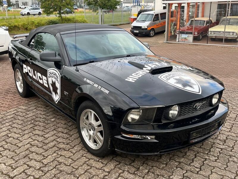Gebraucht Ford Mustang GT 302 PS (222 kW) 2007 Schwarz Cabrio