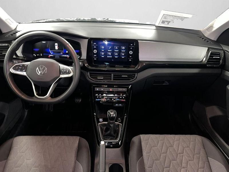 Gebraucht VW T-Cross Life 116 PS (85 kW) 2025 Deep black perleffekt (metallic) SUV