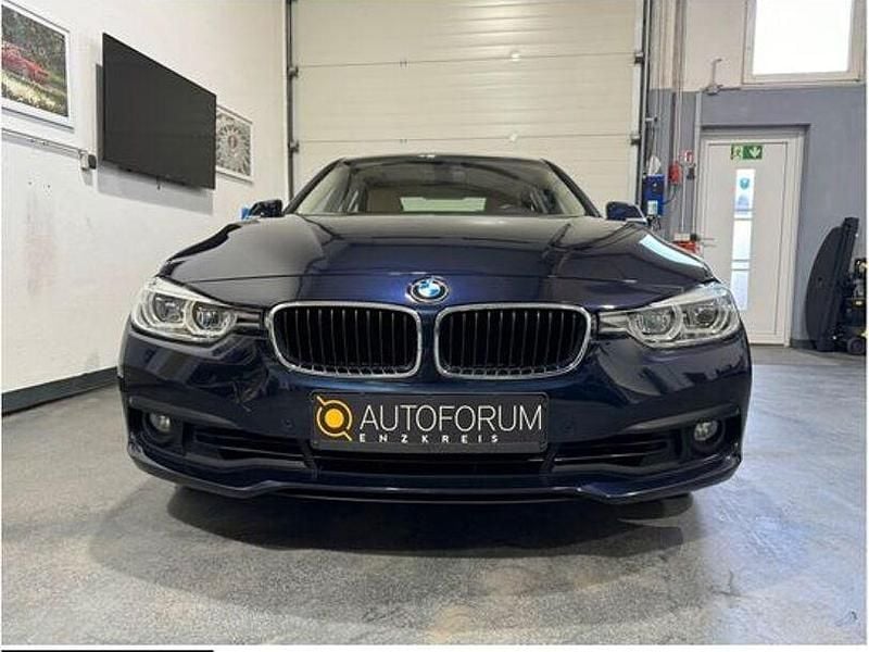 Second-hand BMW 320 Performance 184 CP (135 kW) 2016 Albastru Berlinǎ