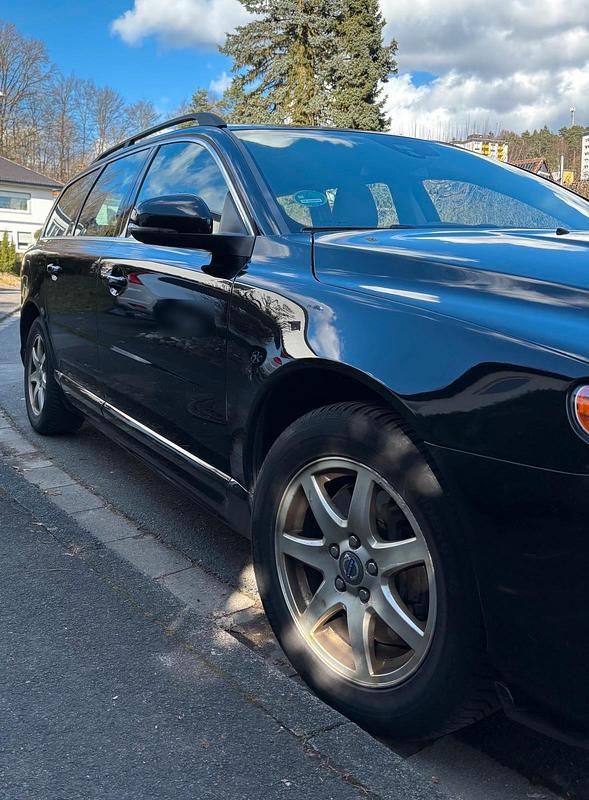 Gebraucht Volvo V70 136 PS (100 kW) 2014 Schwarz Kombi