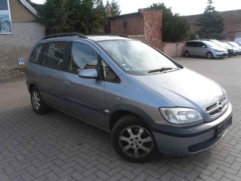 Gebraucht Opel Zafira Njoy 125 PS (91 kW) 2004 Silber Van / Kleinbus