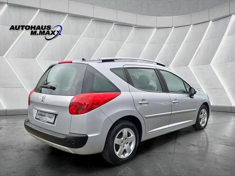 Gebraucht Peugeot 207 Premium 95 PS (69 kW) 2012 Grau Kombi