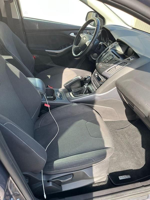 Gebraucht Ford Focus Titanium 116 PS (85 kW) 2014 Braun Kombi