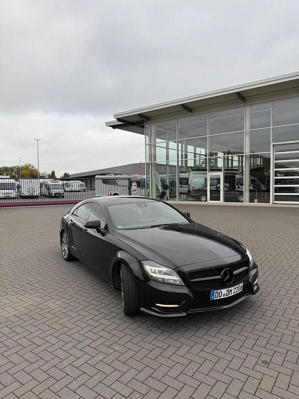 Schwarz Gebraucht 2012 Mercedes CLS550 Coupé | 23.000 € - Bild 1/4