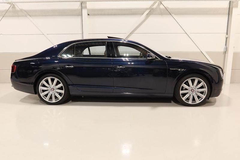 Gebraucht Bentley Continental GT 528 PS (388 kW) 2017 Blau Limousine