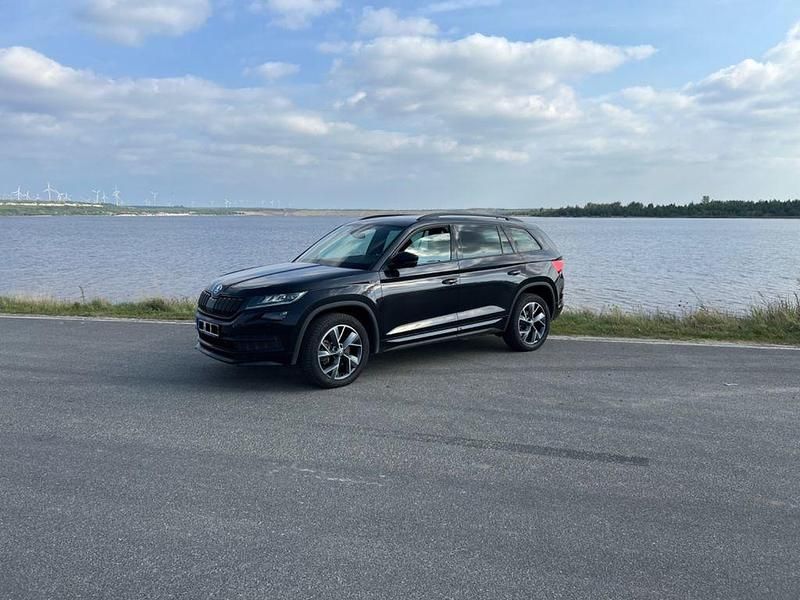 Schwarz Gebraucht 2018 Skoda Kodiaq SportLine SUV | 26.500 € (Fairer Preis) - Bild 1/4