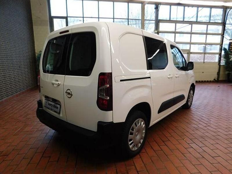 Gebraucht Opel Combo Edition 131 PS (96 kW) 2021 Weiss Van / Kleinbus