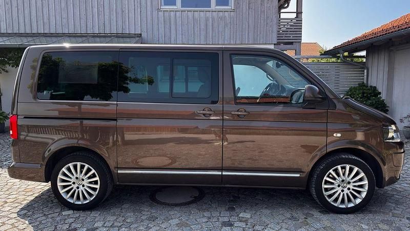 Braun Gebraucht 2011 VW T5 Highline Van | 17.900 € (Superpreis) - Bild 1/4