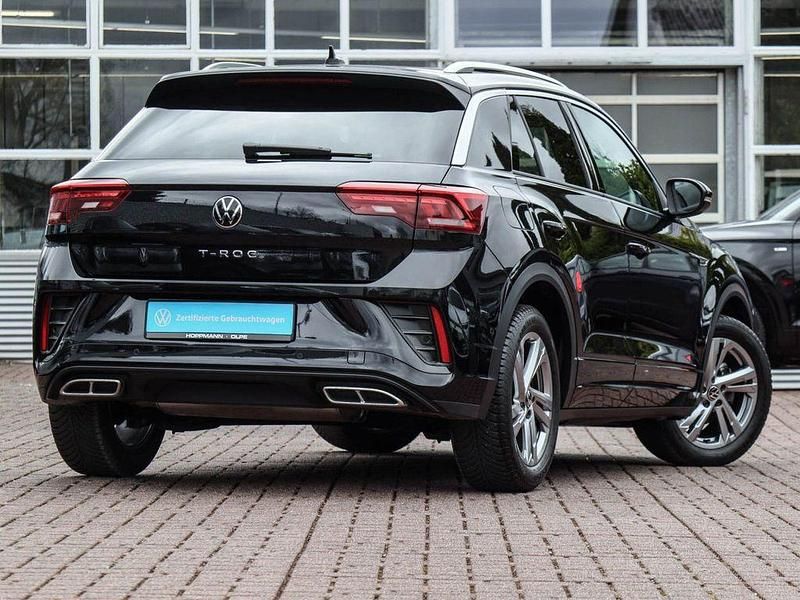 Second-hand VW T-Roc R-line 110 CP (80 kW) 2023 Negru SUV