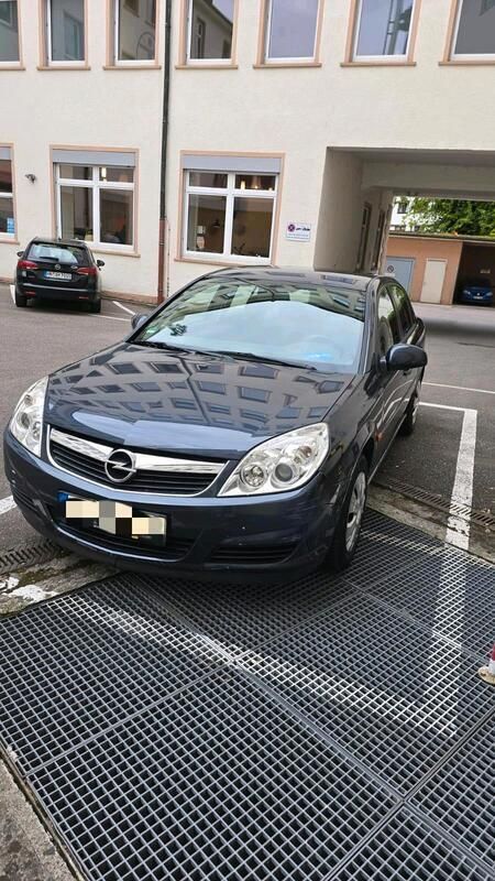 Blau Gebraucht 2008 Opel Vectra Limousine | 2.450 € (Fairer Preis) - Bild 1/4