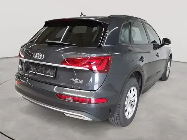 Gebraucht Audi Q5 Business 204 PS (150 kW) 2022 Manhattangrau metallic SUV
