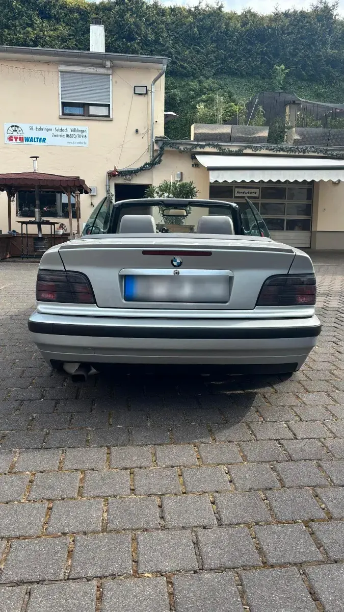 Gebraucht BMW 320 Cabriolet 170 PS (125 kW) 1997 Silber Cabrio