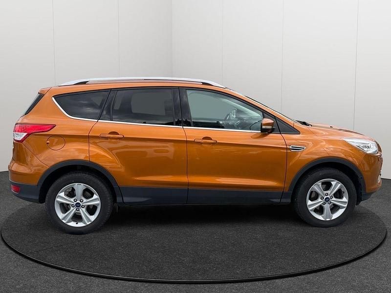 Gebraucht Ford Kuga Titanium 150 PS (110 kW) 2016 Orange SUV