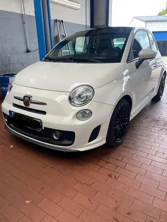 Gebraucht Abarth 500 135 PS (99 kW) 2011 Weiß Kleinwagen
