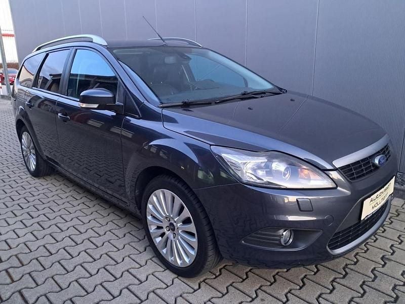 Gebraucht Ford Focus Titanium 125 PS (91 kW) 2008 Grau Limousine