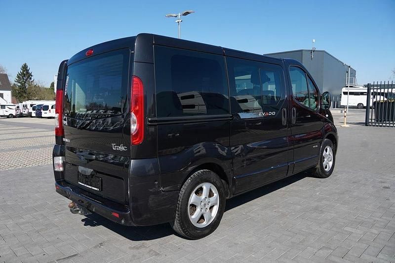 Gebraucht Renault Trafic 114 PS (83 kW) 2012 Schwarz Van / Kleinbus