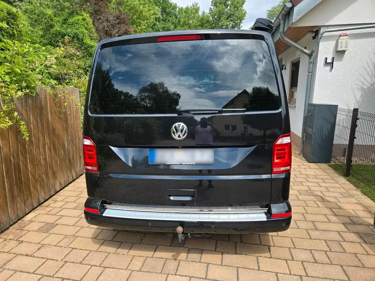 Gebraucht VW Multivan Generation Six 199 PS (146 kW) 2019 Schwarz Van / Kleinbus