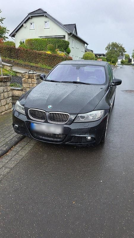 Schwarz Gebraucht 2011 BMW 335 M Sport Limousine | 13.000 € (Fairer Preis) - Bild 1/4