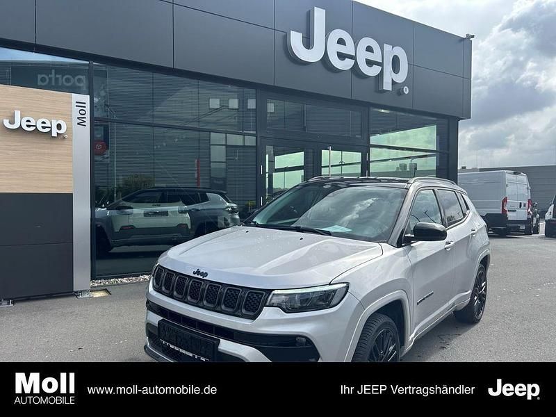 Gebraucht Jeep Compass 241 PS (177 kW) 2022 Silber SUV