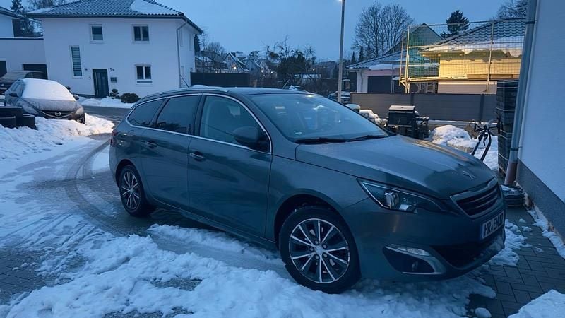 Gebraucht Peugeot 308 120 PS (88 kW) 2016 Grau Kombi