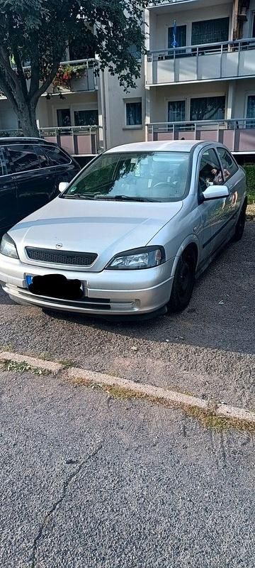 Grau Gebraucht 2002 Opel Astra Sport Limousine | 1.300 € (Guter Preis) - Bild 1/4
