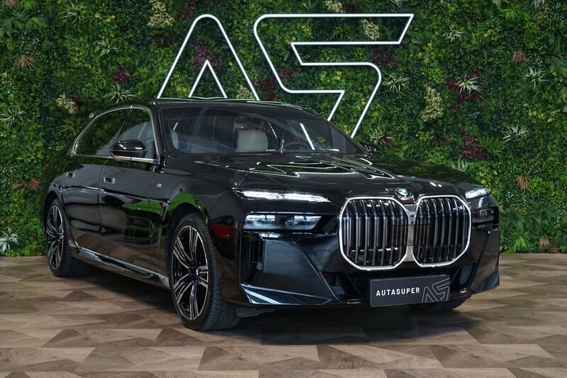 Schwarz Gebraucht 2023 BMW 740 Sport Line Limousine | 97.800 € (Fairer Preis) - Bild 1/3