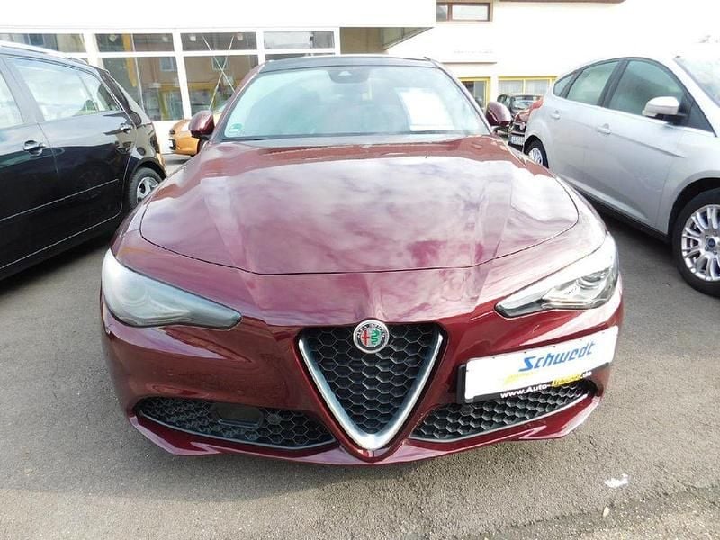 Gebraucht 2018 Alfa Romeo Giulia Super Limousine | 26.500 € (Guter Preis) - Bild 1/4