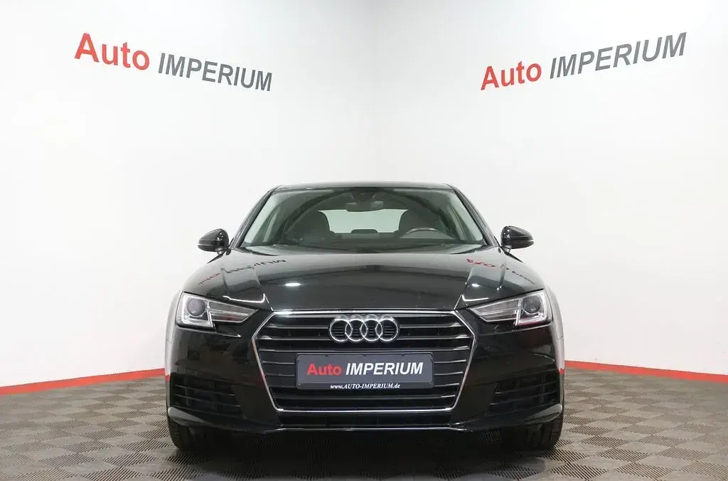 Gebraucht Audi A4 Basis 150 PS (110 kW) 2017 Schwarz Limousine