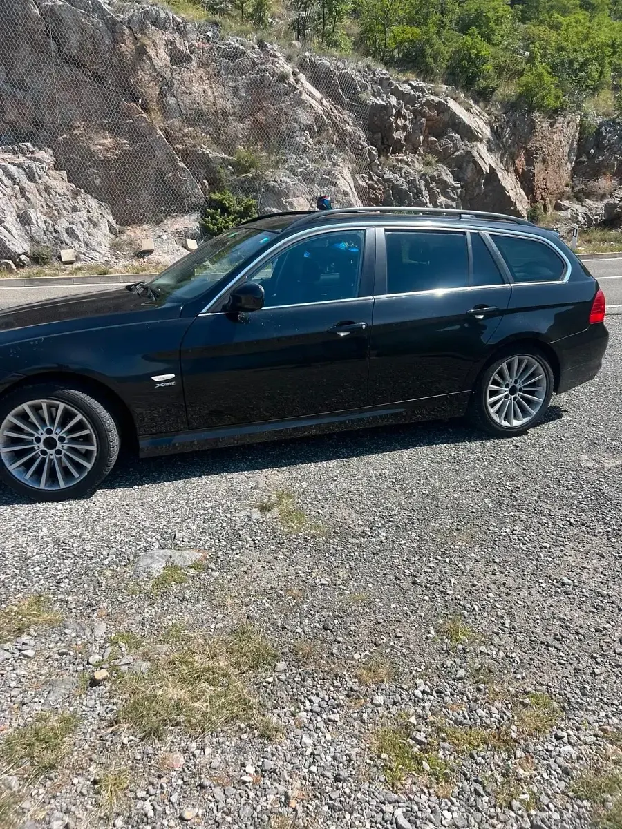 Używany BMW 330 245 KM (180 kW) 2011 Kombi