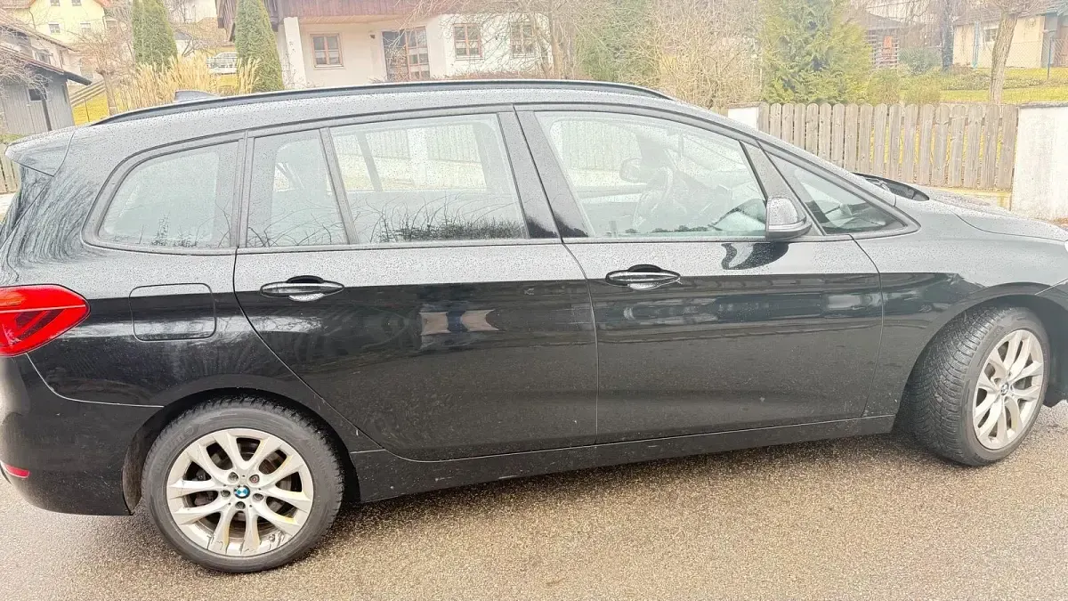 Gebraucht BMW 220 190 PS (139 kW) 2019 Schwarz Van / Kleinbus