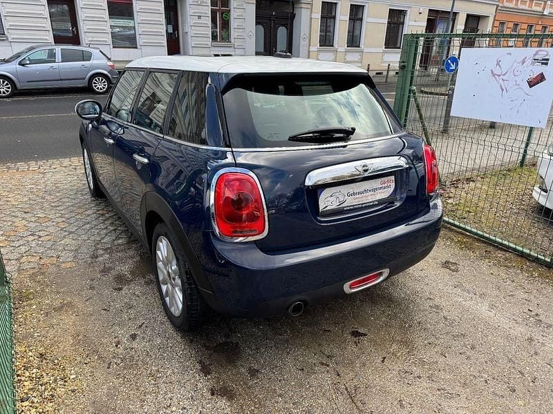 Second-hand Mini Cooper 136 CP (100 kW) 2015 Albastru Hatchback