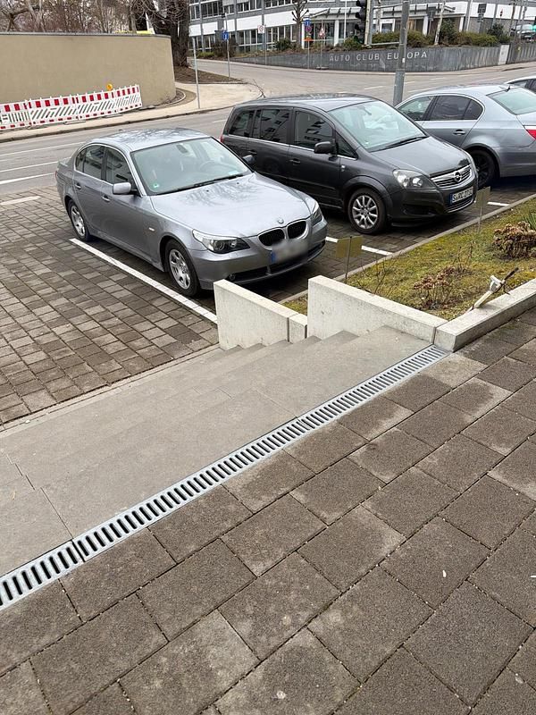 Gebraucht BMW 518 177 PS (130 kW) 2006 Grau Limousine