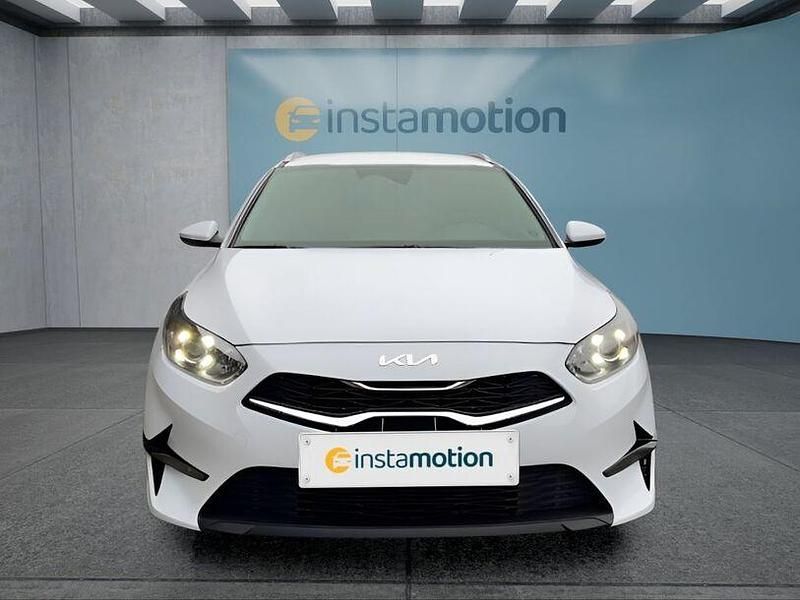 Gebraucht Kia Ceed 99 PS (72 kW) 2025 Weiss Kleinwagen