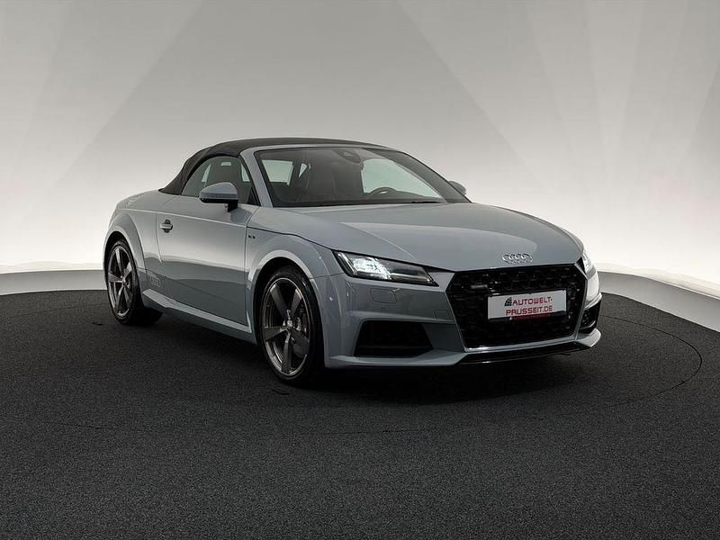 Gebraucht Audi TT Roadster Ambiente 245 PS (180 kW) 2019 Grau Cabrio